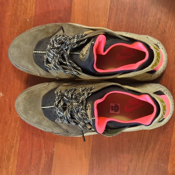 Nike Huarache Run Premium 704830 Desert Moss Mens Size 11 - Picture 3 of 5